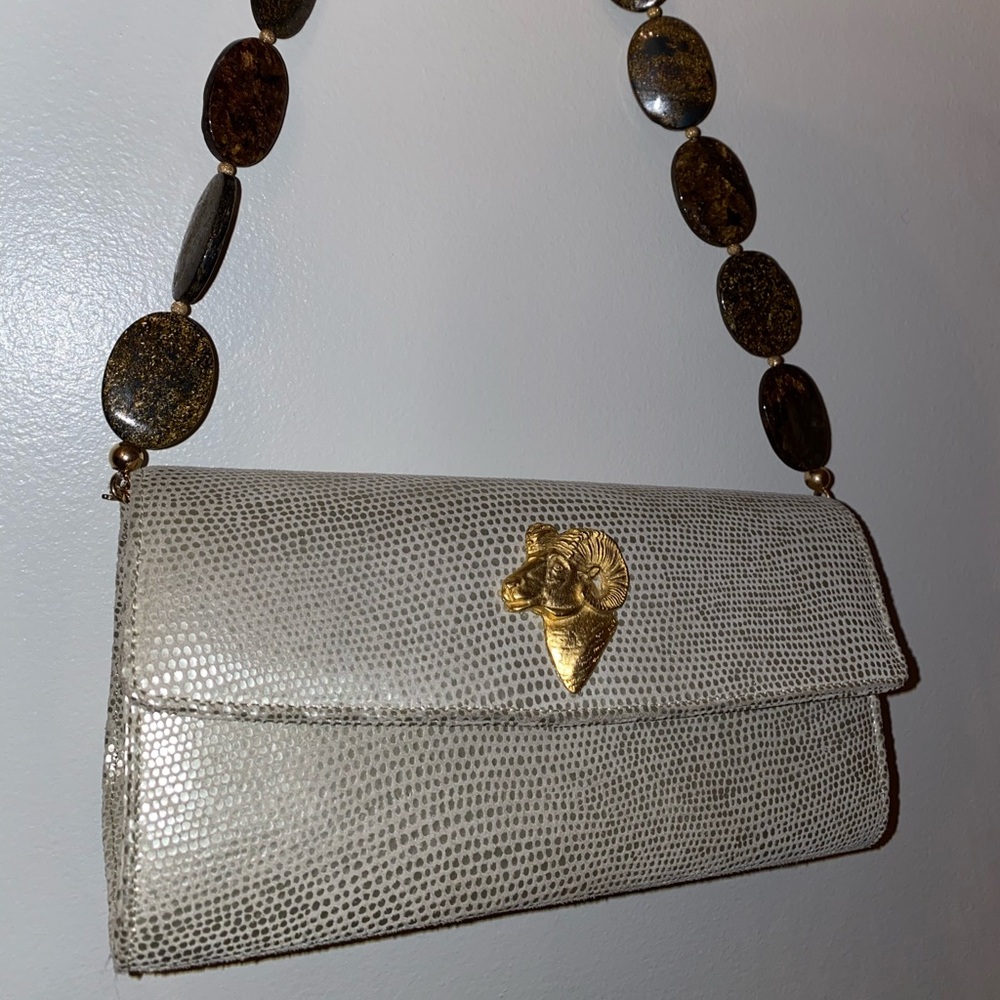 Toni Henkel designs hand bag